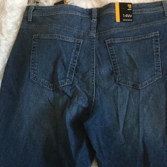 Style & Co. Boyfriend Jeans - Picture 3 of 7